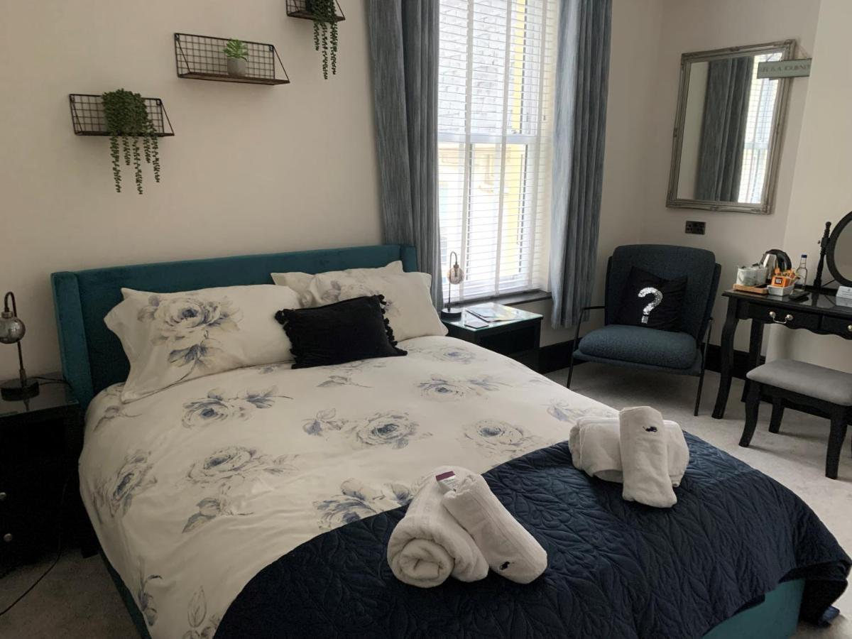 Lazy Waves Boutique B&B New Quay Exterior foto