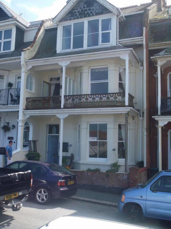 Lazy Waves Boutique B&B New Quay Exterior foto